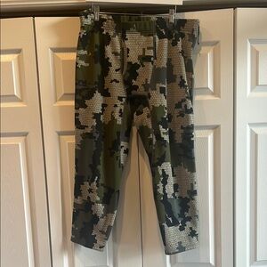 KUIU mid layer zip up Camouflage Men's Pants